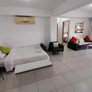 Must - Center Apartament Larnaca